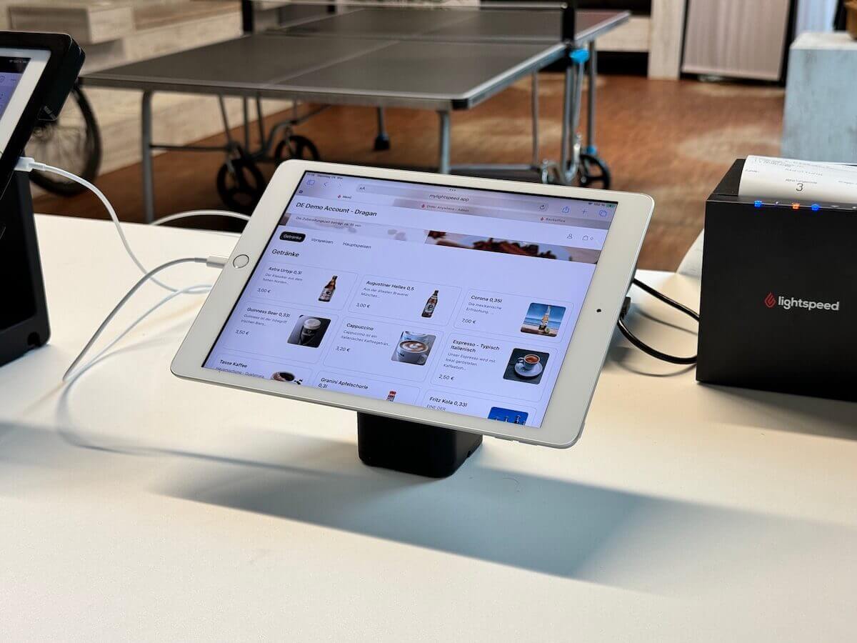 iPad Kassensystem auf einem Ständer